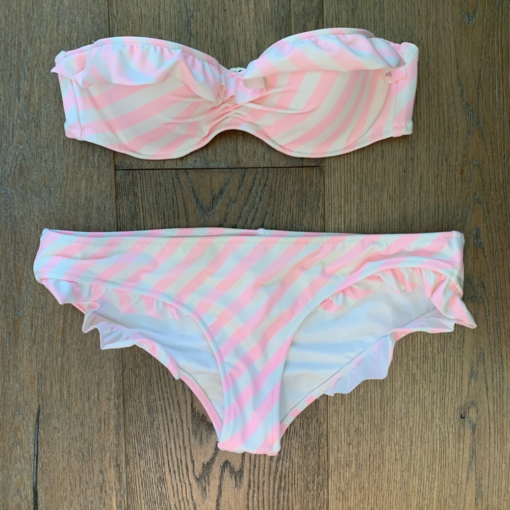 Victoria’s Secret bikini